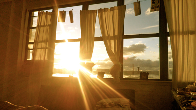 sunshine-through-blinds1