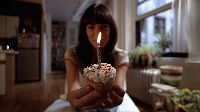 Ritual tiup lilin pas ulang tahun rupanya punya alasan.