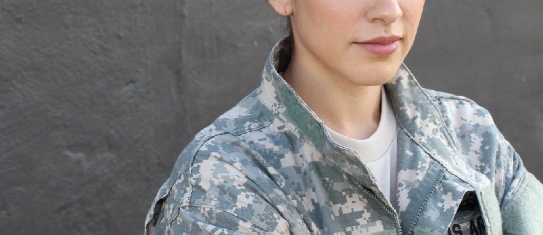 Geger, Skandal Foto Bugil Tentara Wanita AS Kembali Tersebar, Kini Berkode 'Hoes Hoin'!
