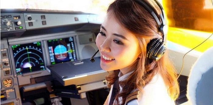 Pesona Kecantikan 5 Pilot Wanita Asal Indonesia Ini Bikin Deg-degan Saat Terbang!