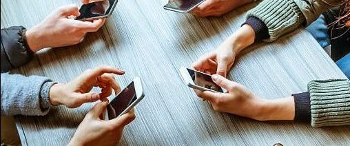 Menurut Riset, Kecanduan Smartphone Ternyata Paling Banyak Dialami Oleh Jomblo!