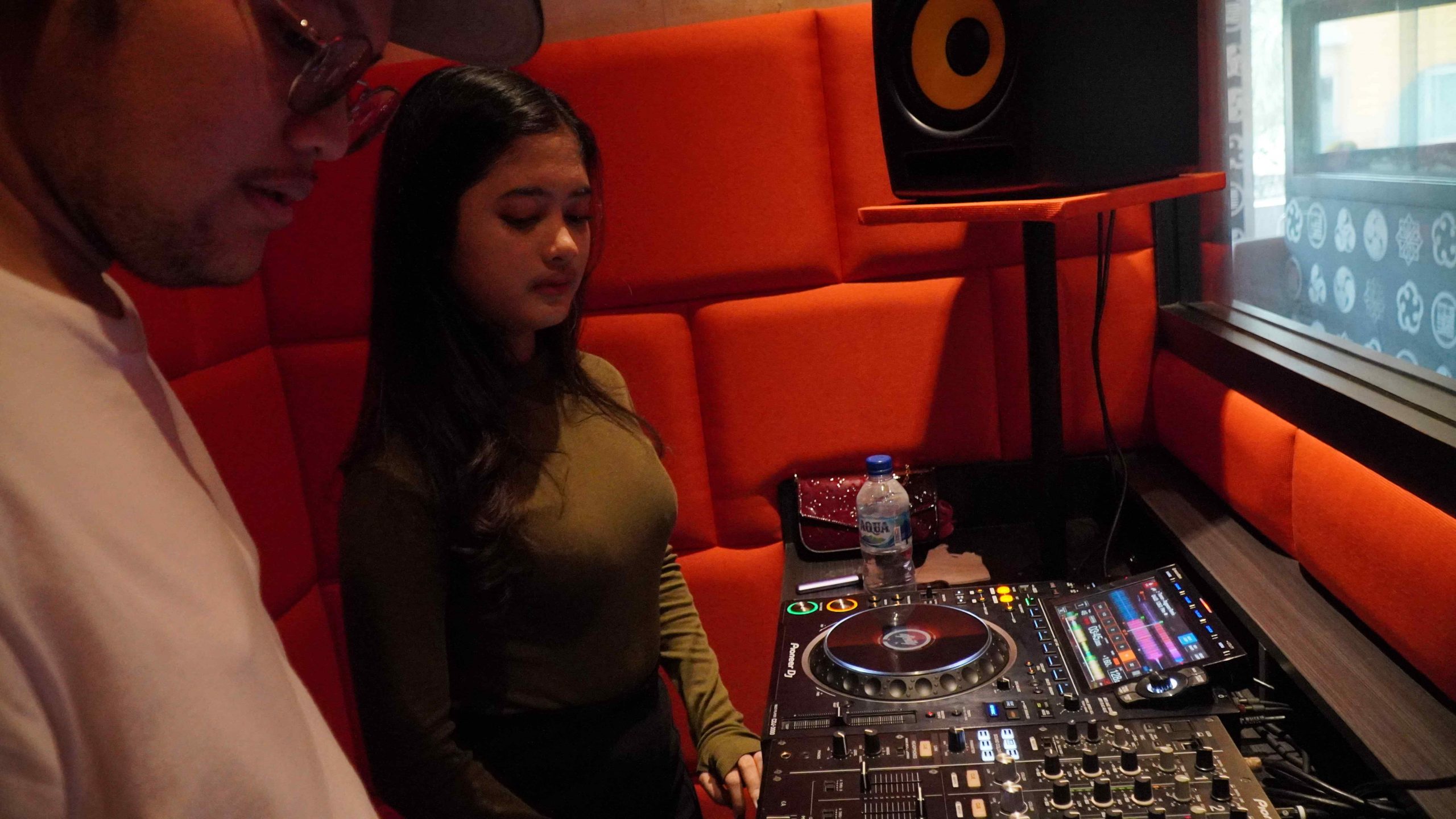 Miranda Kelas perdana POPULAR X PIONNER DJ HUNT di ENIGMA DJ SCHOOL